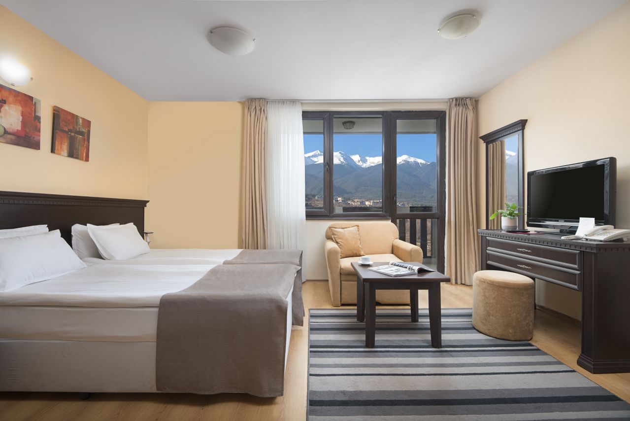 Royal Park Hotel & Apartments_STUDIO.jpg