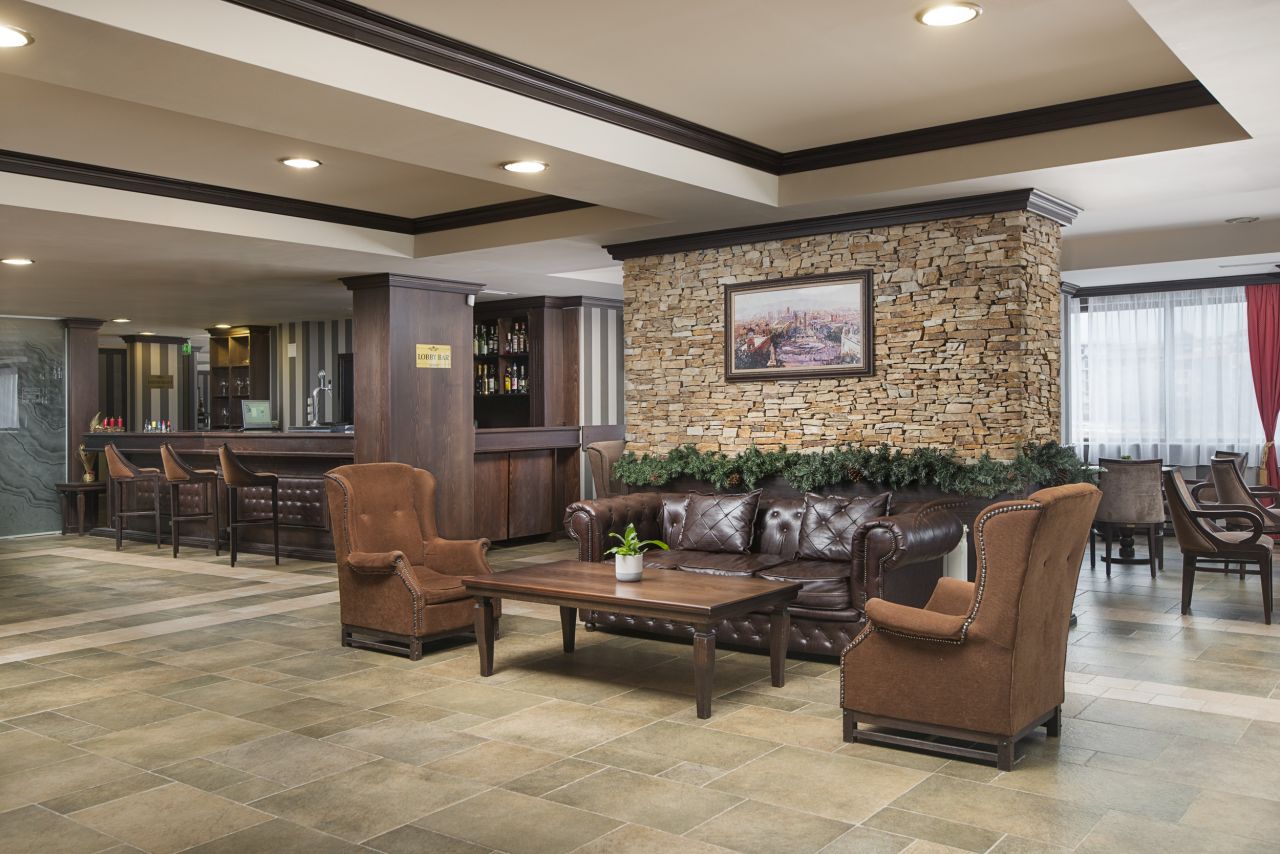 Royal Park Hotel & Apartments_LOBBY.jpg