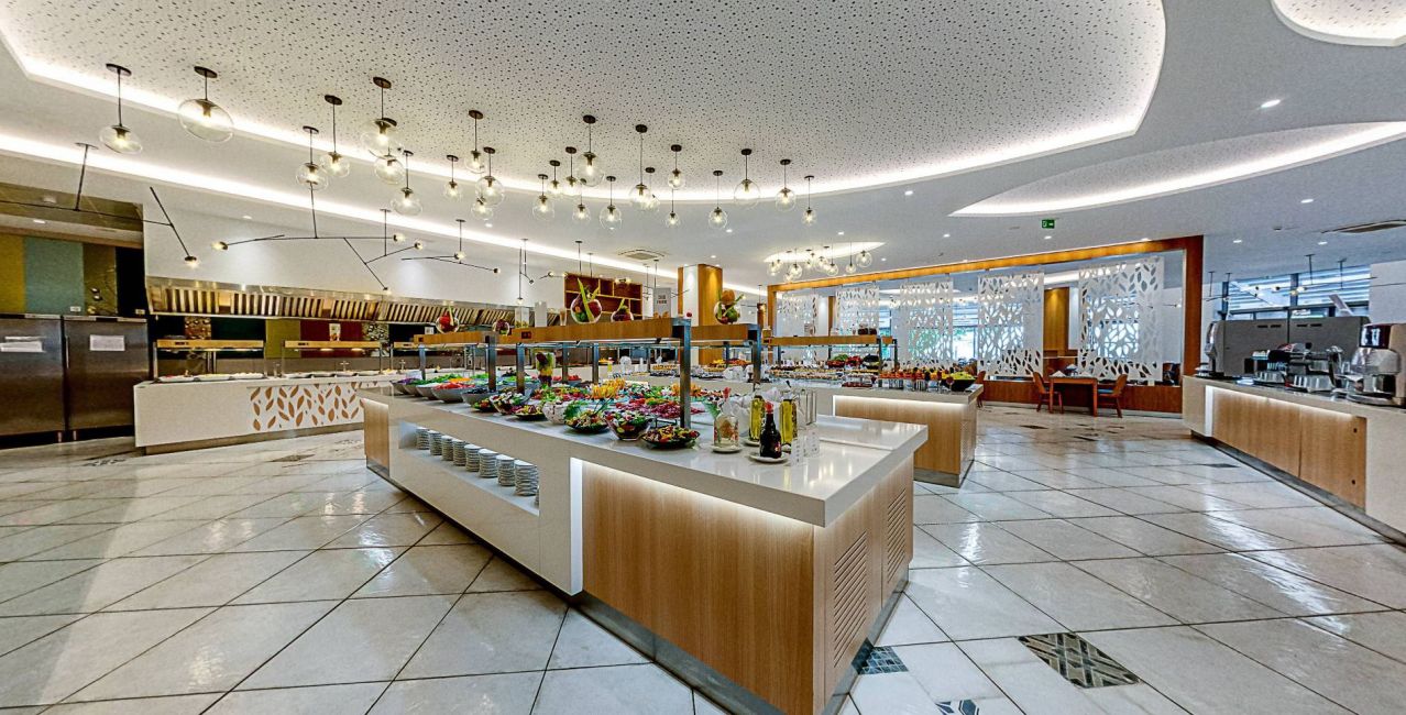 Astoria Hotel_Main Restaurant (9).JPG