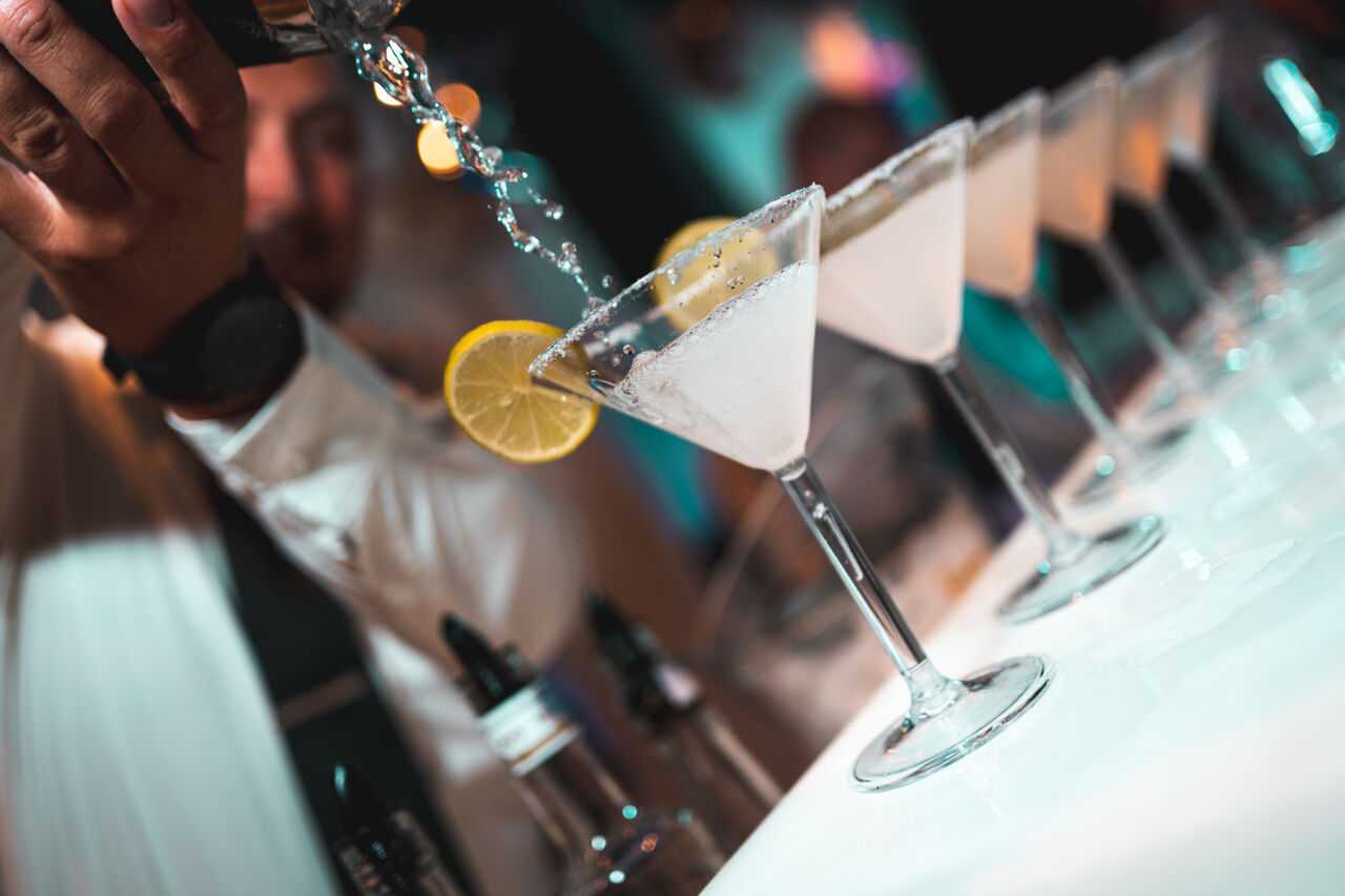 Astoria Hotel_Pool Bar_Party.jpg