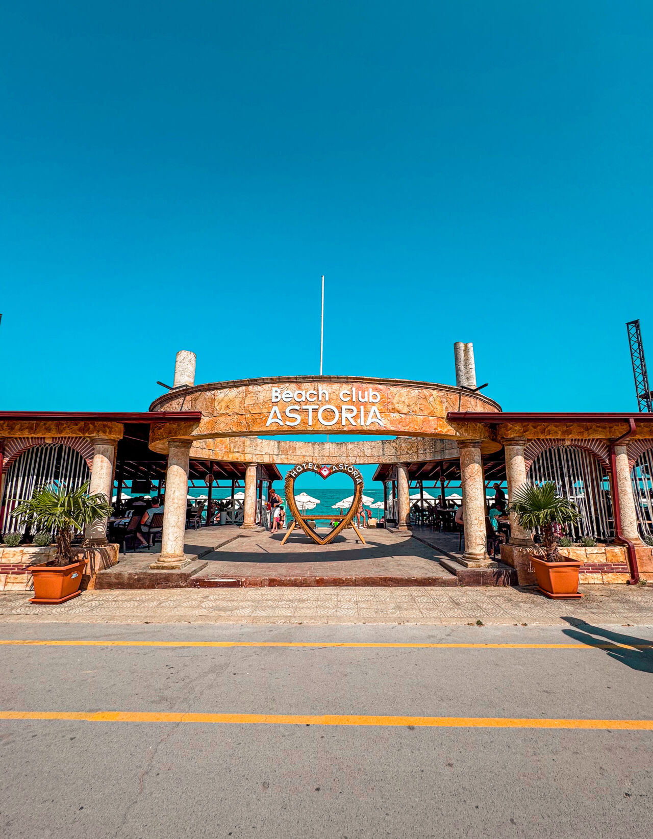 Beach Club Astoria_1.jpg